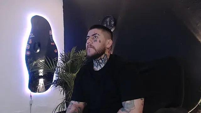 Ash gusbig online show from March 18, 2:15 am