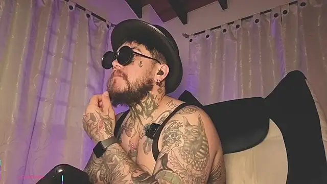 Ash gusbig online show from April 12, 3:22 am