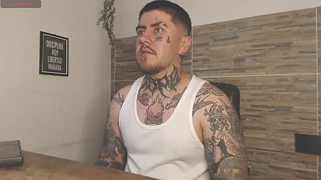 Ash gusbig online show from May 30, 10:07 pm