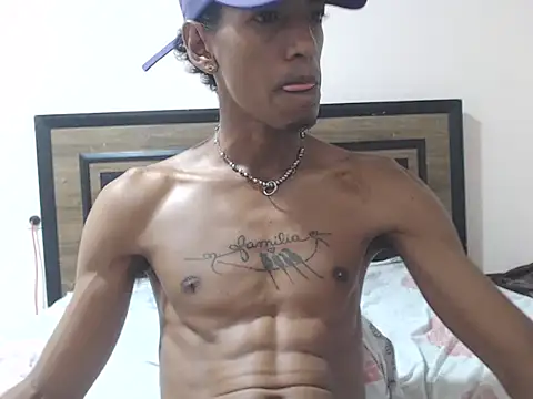 AlbertBigCock online show from November 16, 8:20 am