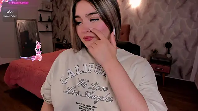 cattaleya    online show from October 10, 3:27 am