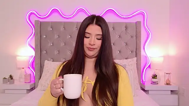 JuliaSUMMERS2022 online show from November 7, 2:00 am