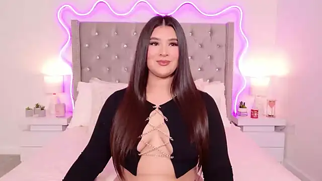 JuliaSUMMERS2022 online show from March 16, 9:30 pm