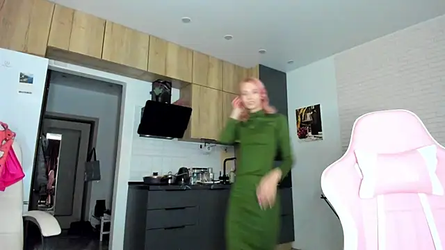 Snapshot of _Alice_Kitty chatting on February 2, 9:41 am Alice Kitty online show from February 2, 9:41 am