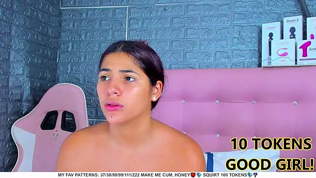 AriannaLewiis online show from February 26, 7:49 pm