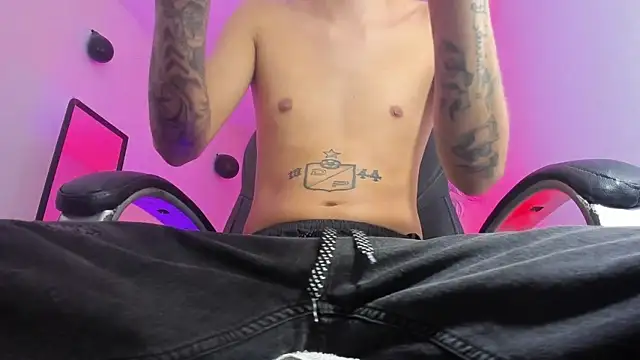 FrannBoy online show from March 1, 7:04 pm