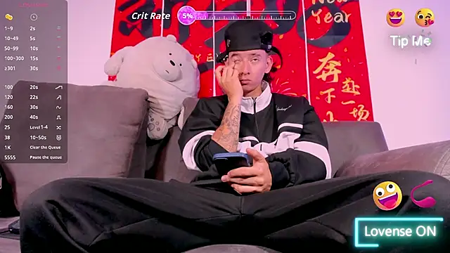 Snapshot of FrannBoy chatting on June 20, 4:37 am FrannBoy online show from June 20, 4:37 am