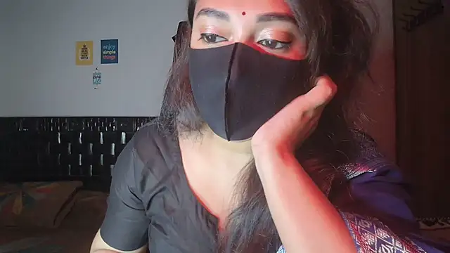 Most-Beautiful-Queen online show from December 4, 7:44 pm