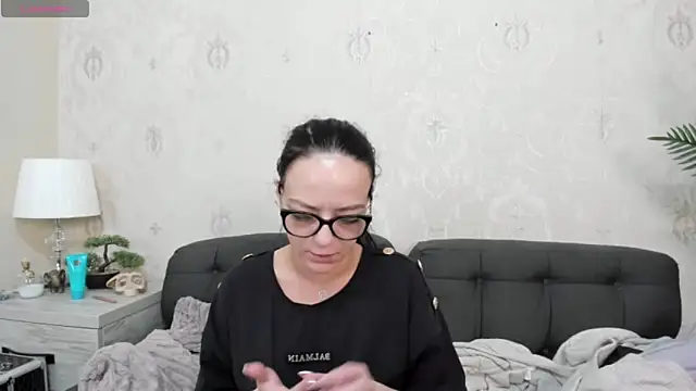 IzabelllNoir online show from March 8, 9:28 am