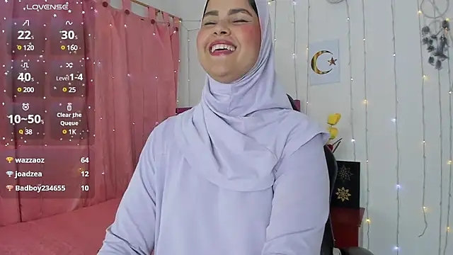 Snapshot of AishaAmin_ chatting on February 21, 4:05 pm AishaAmin online show from February 21, 4:05 pm