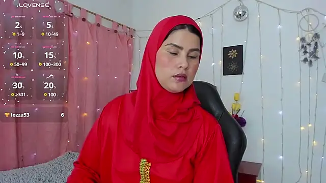 Snapshot of AishaAmin_ chatting on February 26, 3:52 pm AishaAmin online show from February 26, 3:52 pm