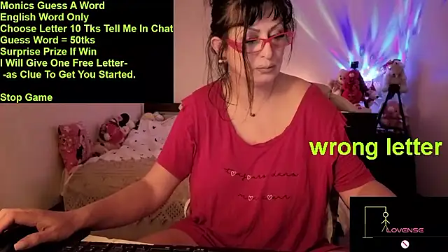 YourDreamLoverr online show from January 11, 12:04 am