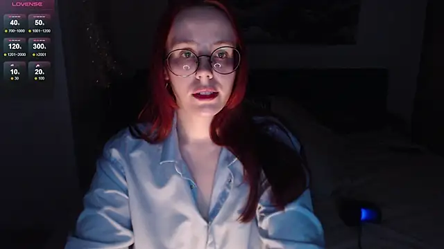 Snapshot of VanessaLincum chatting on December 15, 6:18 am VanessaLincum online show from December 15, 6:18 am