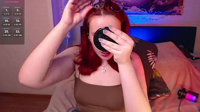 Snapshot of VanessaLincum chatting on January 27, 7:14 am VanessaLincum online show from January 27, 7:14 am