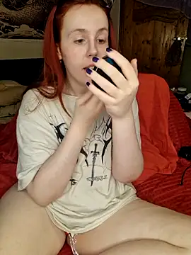 Snapshot of VanessaLincum chatting on March 22, 6:22 am VanessaLincum online show from March 22, 6:22 am