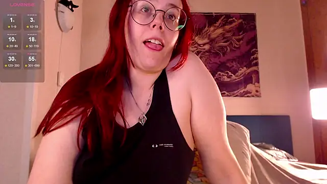 Snapshot of VanessaLincum chatting on October 9, 6:44 am VanessaLincum online show from October 9, 6:44 am