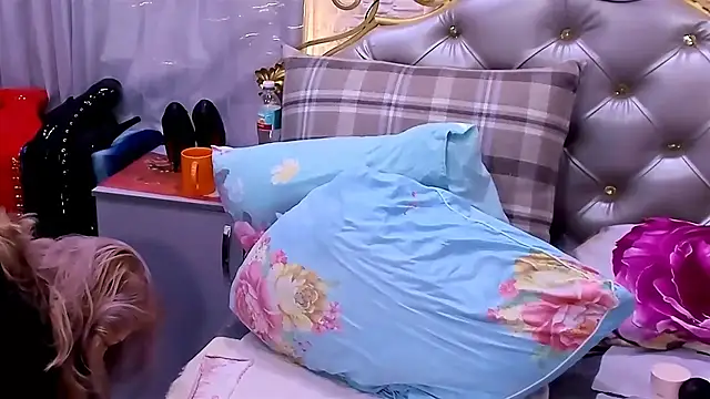 Hornystepmom29 online show from October 8, 4:10 am