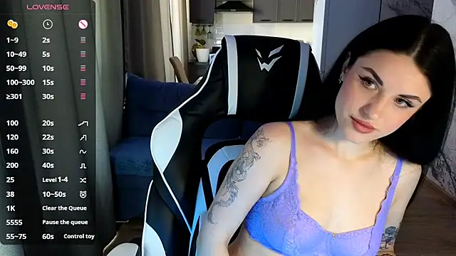 Mary   Moore online show from March 22, 7:15 am