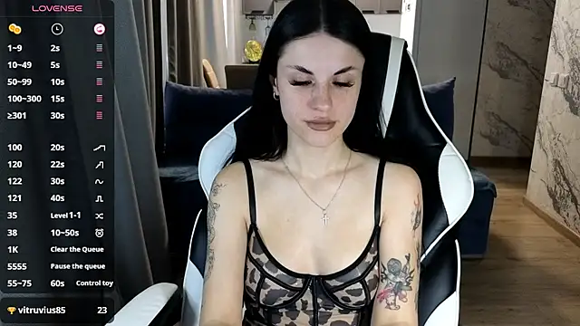 Mary   Moore online show from October 10, 8:57 am