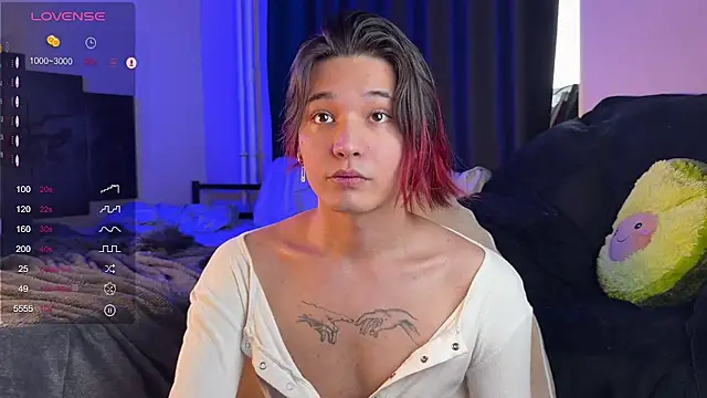 Snapshot of cherrydany chatting on January 13, 9:19 am cherrydany online show from January 13, 9:19 am