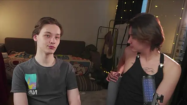 Snapshot of cherrydany chatting on February 6, 12:30 pm cherrydany online show from February 6, 12:30 pm