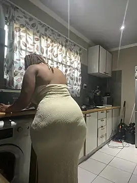 Bootyfulbarbiie online show from February 22, 4:40 am