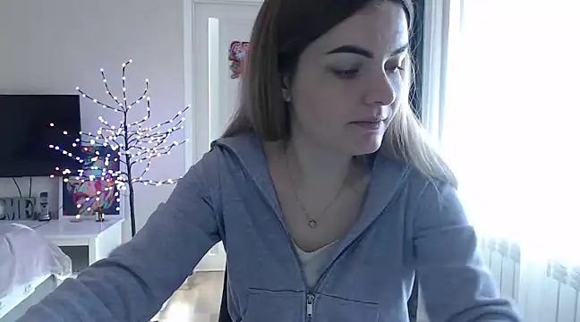 Snapshot of _JustmeHere_ chatting on January 4, 10:38 am JustmeHere online show from January 4, 10:38 am