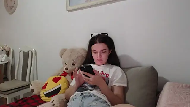  JustmeHere  online show from December 18, 7:53 pm