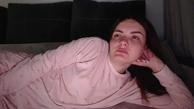  JustmeHere  online show from March 21, 6:55 pm