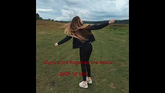  JustmeHere  online show from March 25, 6:30 am