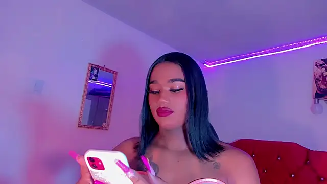 naomy  xx online show from March 7, 7:16 pm