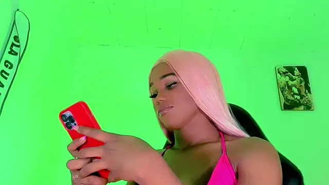 naomy  xx online show from October 7, 3:20 pm