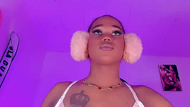 naomy  xx online show from October 15, 4:34 am