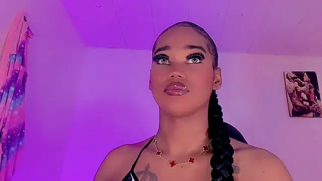 naomy  xx online show from November 5, 3:17 am