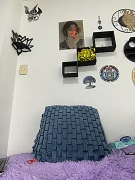 jamilaross online show from July 12, 1:51 am
