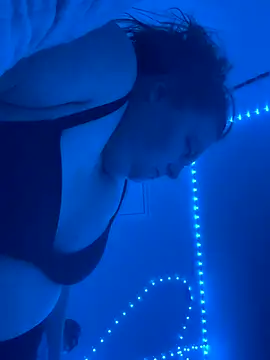 Snapshot of BBW2320 chatting on November 6, 5:30 am BBW2320 online show from November 6, 5:30 am