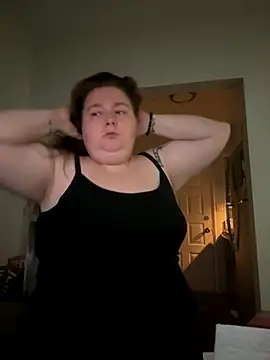 Snapshot of BBW2320 chatting on November 17, 10:43 am BBW2320 online show from November 17, 10:43 am