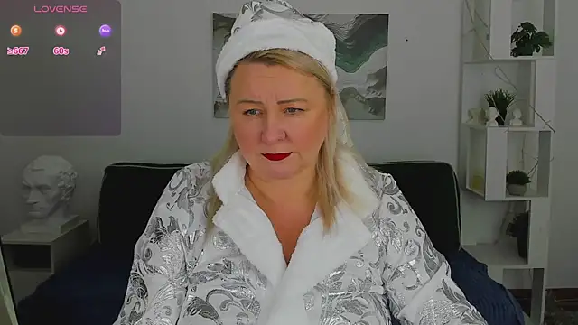 mira robinsonnn online show from December 21, 4:47 pm