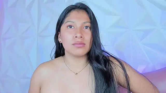 Snapshot of LinnaGardenia chatting on December 8, 10:57 pm LinnaGardenia online show from December 8, 10:57 pm