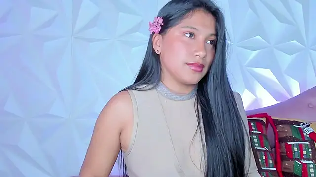 Snapshot of LinnaGardenia chatting on December 20, 4:36 pm LinnaGardenia online show from December 20, 4:36 pm