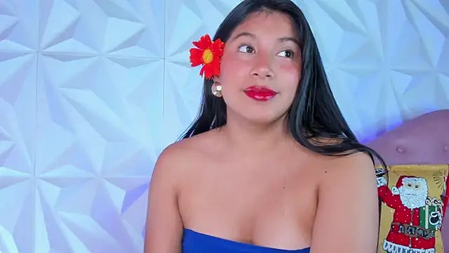 Snapshot of LinnaGardenia chatting on December 24, 10:28 pm LinnaGardenia online show from December 24, 10:28 pm