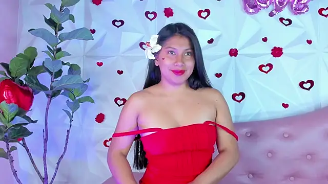 Snapshot of LinnaGardenia chatting on February 14, 2:02 pm LinnaGardenia online show from February 14, 2:02 pm