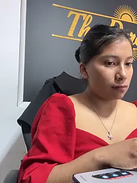 Snapshot of LinnaGardenia chatting on March 7, 1:51 pm LinnaGardenia online show from March 7, 1:51 pm