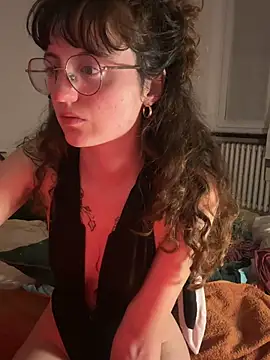 Snapshot of _foxygirl_ chatting on March 23, 9:41 pm foxygirl online show from March 23, 9:41 pm