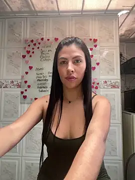 Snapshot of Alanna_atm_ chatting on January 16, 4:18 pm Alanna atm online show from January 16, 4:18 pm