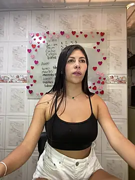 Snapshot of Alanna_atm_ chatting on February 4, 9:31 pm Alanna atm online show from February 4, 9:31 pm
