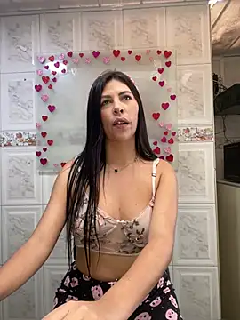Snapshot of Alanna_atm_ chatting on February 15, 5:17 pm Alanna atm online show from February 15, 5:17 pm