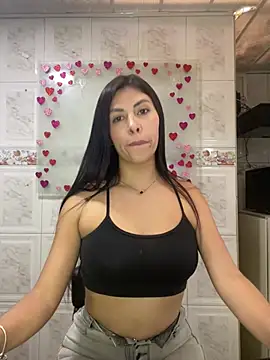 Snapshot of Alanna_atm_ chatting on February 17, 9:08 pm Alanna atm online show from February 17, 9:08 pm