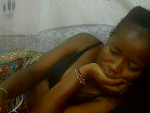 Snapshot of pretty_nanah chatting on September 28, 9:42 pm pretty nanah online show from September 28, 9:42 pm