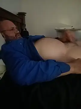 iambradz online show from June 20, 4:32 pm